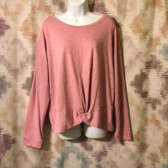 Candie's Tops - Candies long sleeved top size XL NWT